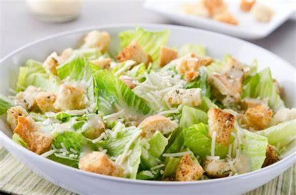 Salata Cesar cu Pui 